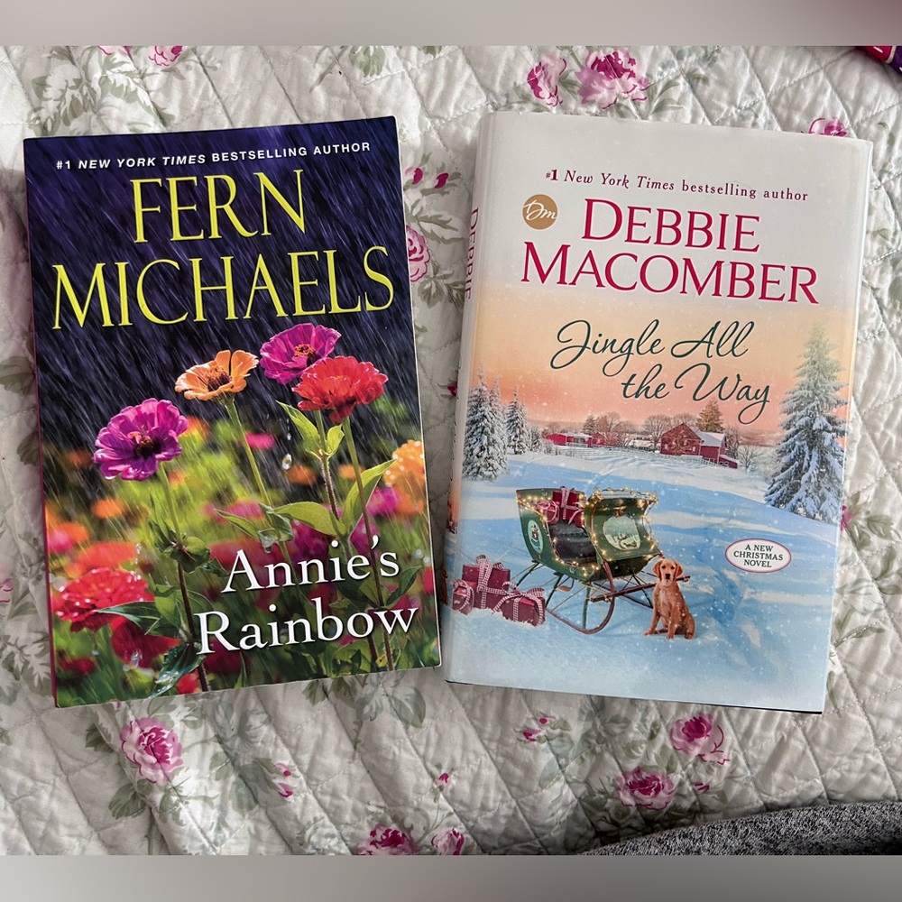 🔴 2 fiction romance books Jingle All The Way Annie’s Rainbow Macomber Michaels